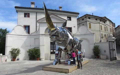 DigitArt 3D: l’installazione di Giulia Caffo al Palazzo Sturm