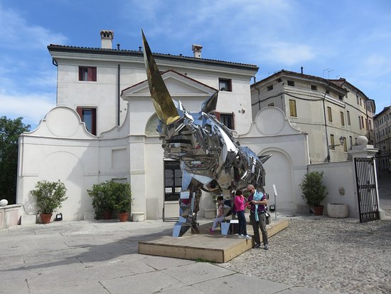 DigitArt 3D: l’installazione di Giulia Caffo al Palazzo Sturm