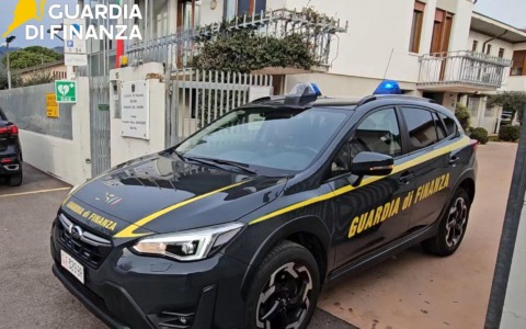 Controlli alla Fiera d’Autunno di Bassano: sequestrati 2mila prodotti non sicuri tra monili, anelli e bracciali