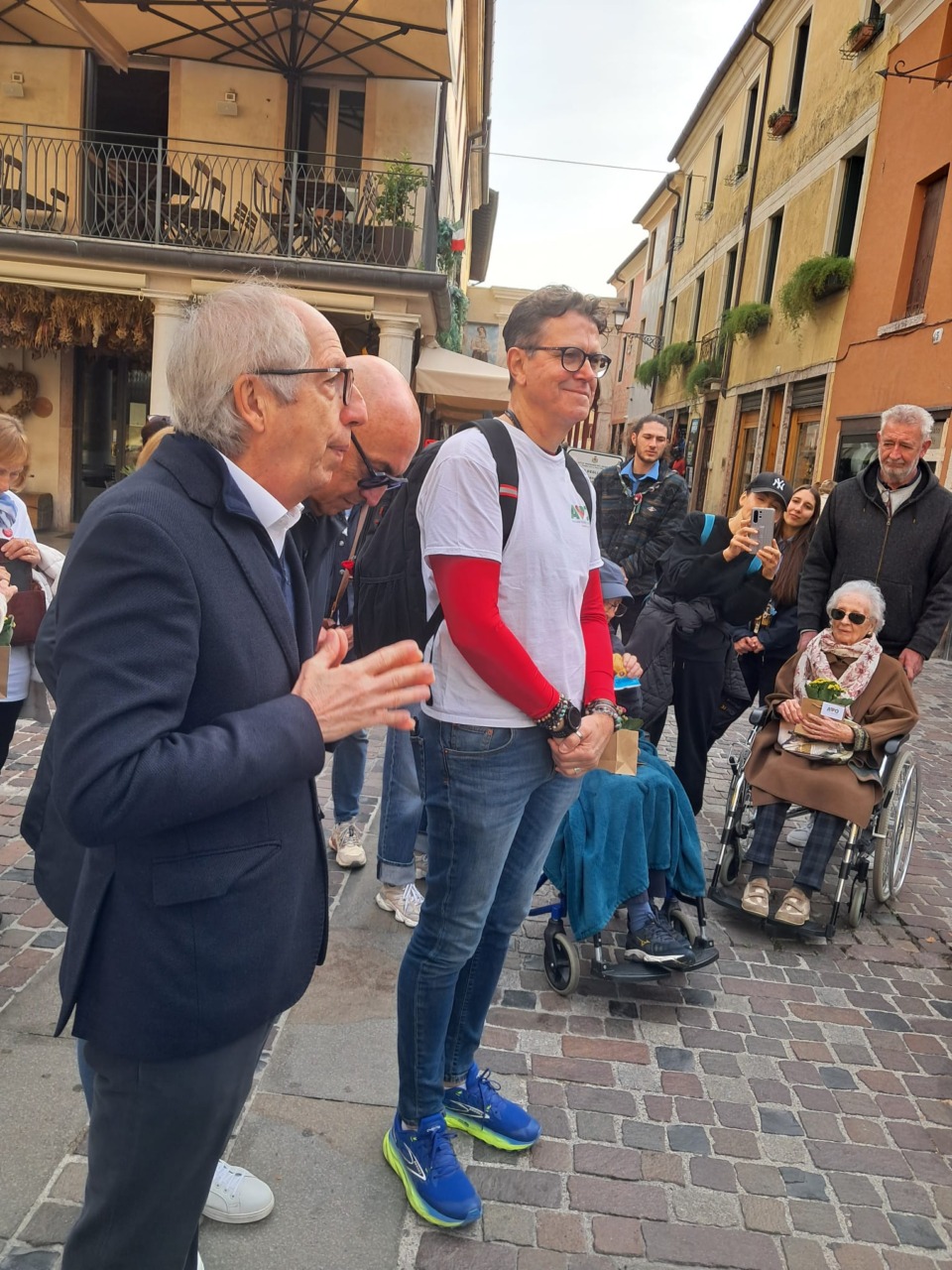 Il vice sindaco Mariano Scotton porta il saluto alla comitiva