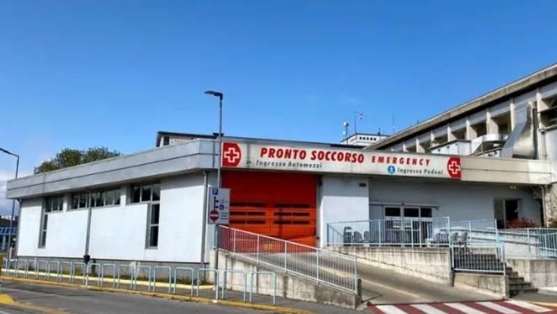 44enne vicentina, abbandonata davanti al pronto soccorso di Desenzano del Grada con tre colpi di pistola in pancia