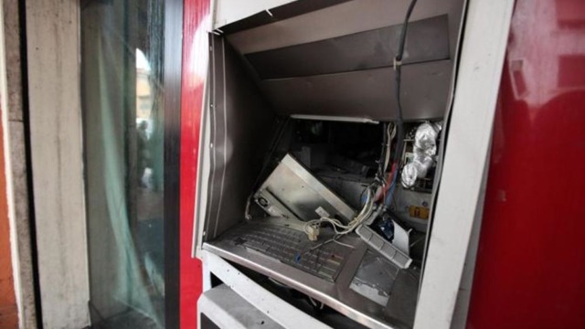Marano, salta in aria il bancomat della Bvr: sesto assalto in cinque giorni