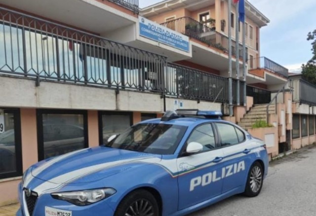 Botte alla moglie, 54enne allontanato da casa e applicato il braccialetto elettronico