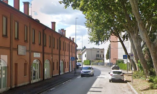 La Polizia denuncia un cittadino gambiano sorpreso a spacciare