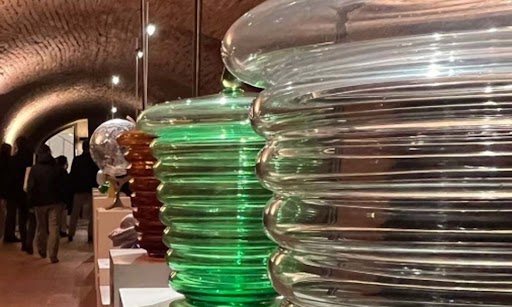 Glasstress: un’esposizione internazionale che celebra l’arte del vetro e il suo patrimonio culturale