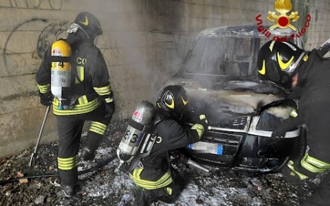Dopo Monte Berico, domenica è andata a fuoco un’altra auto a Torri di Quartesolo