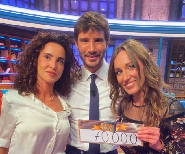 Affari tuoi: 70mila euro per la pacchista Emanuela nella puntata di Natale