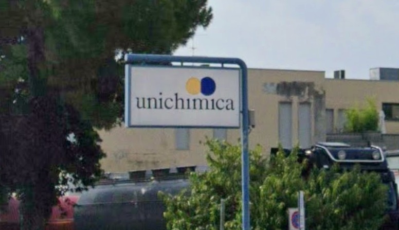 Acido solforico in faccia: operaio ricoverato d’urgenza