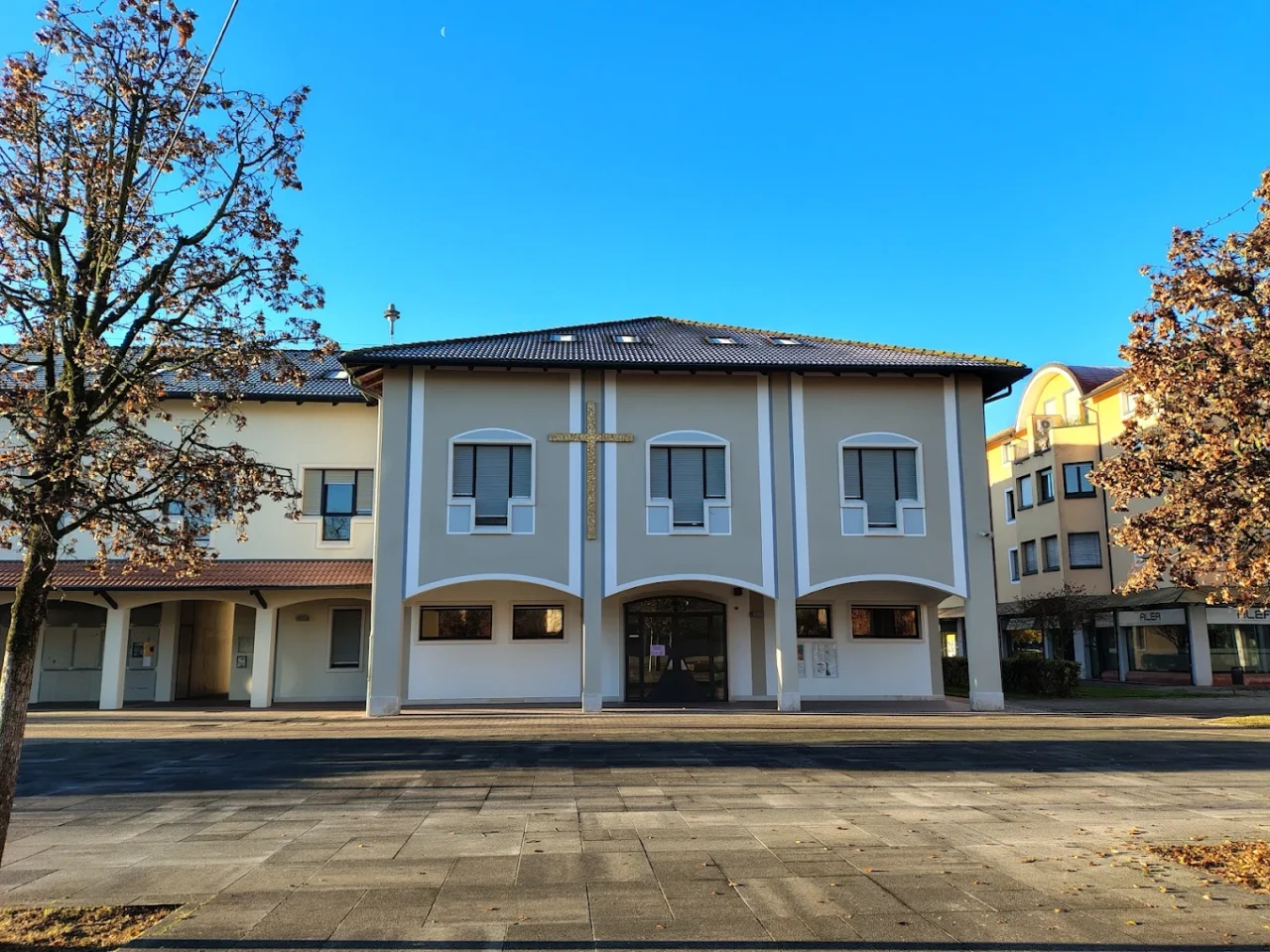 Diocesi di Vicenza su funerali in chiesa: stop alle maglie da calcio e canzoni rock