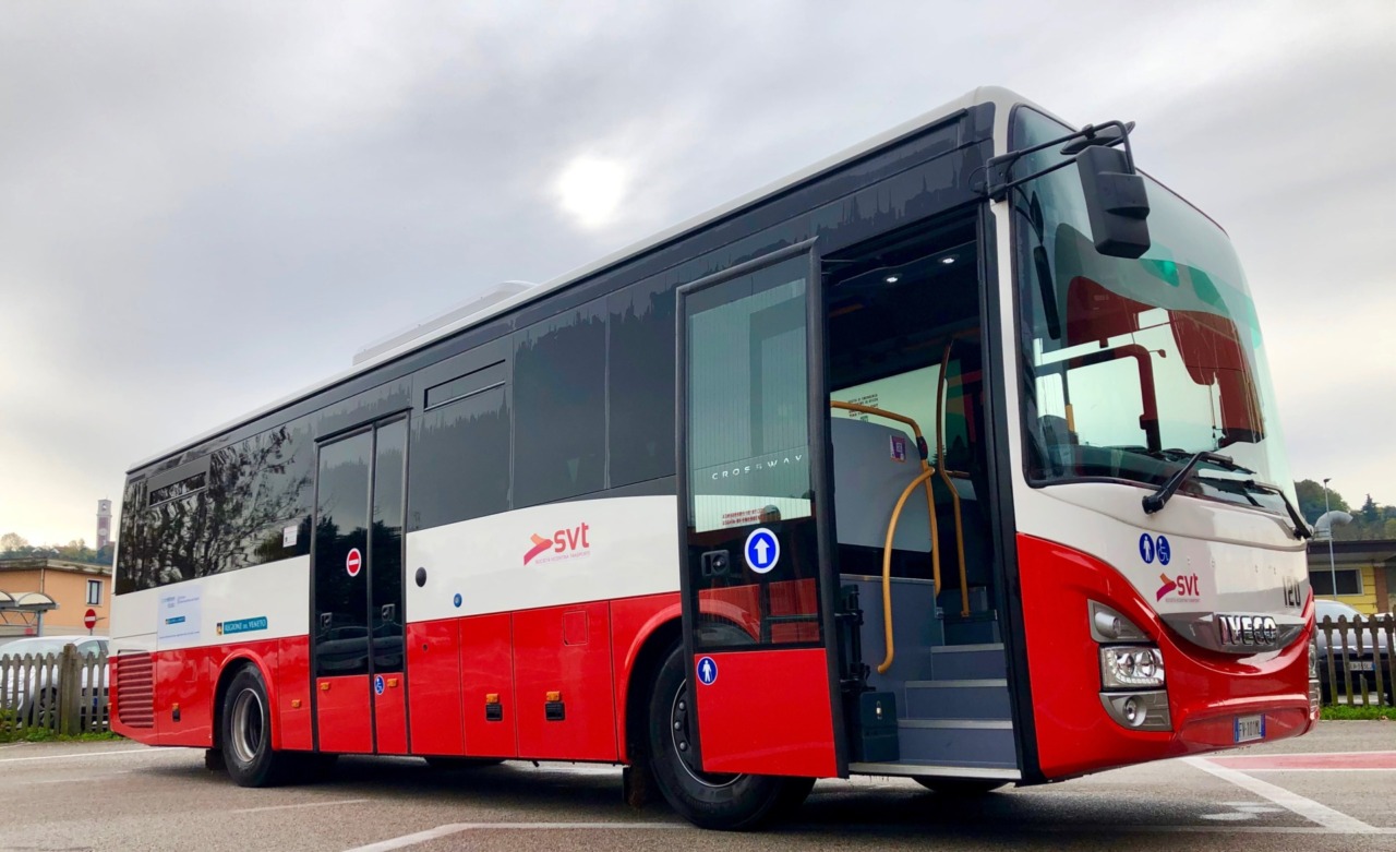 Studente disabile fatto scendere dal bus: provvedimento disciplinare per il conducente