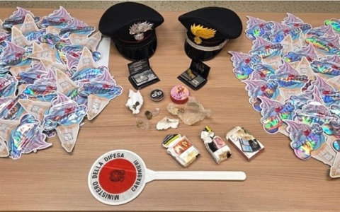 Vicenza, spaccio di marijuana in bustine colorate: arrestato un 23enne