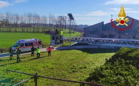 Operaio ferito da flessibile durante la ristrutturazione di una casa