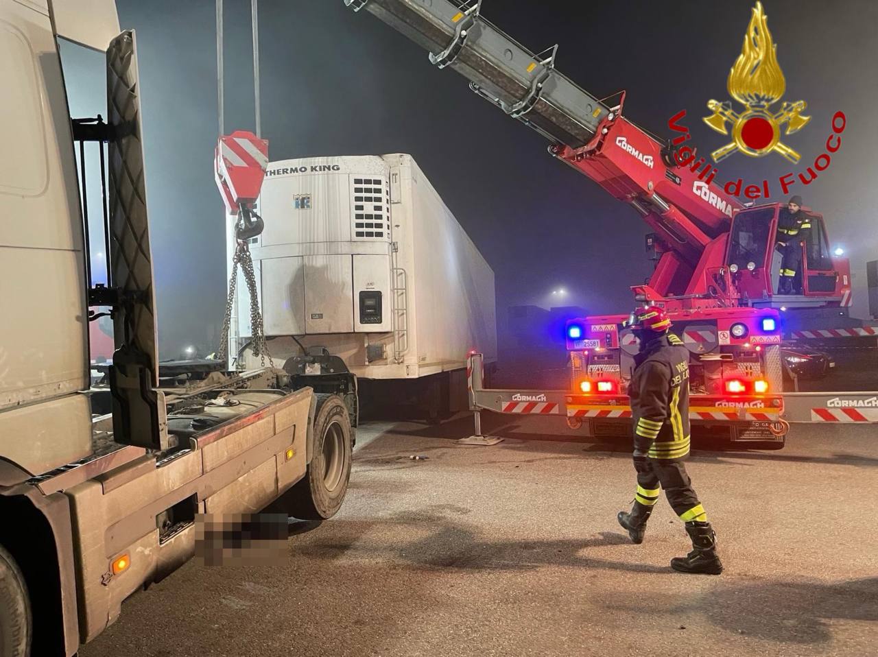 Investita da un camion sul lavoro a Tezze sul Brenta: morta una 42enne