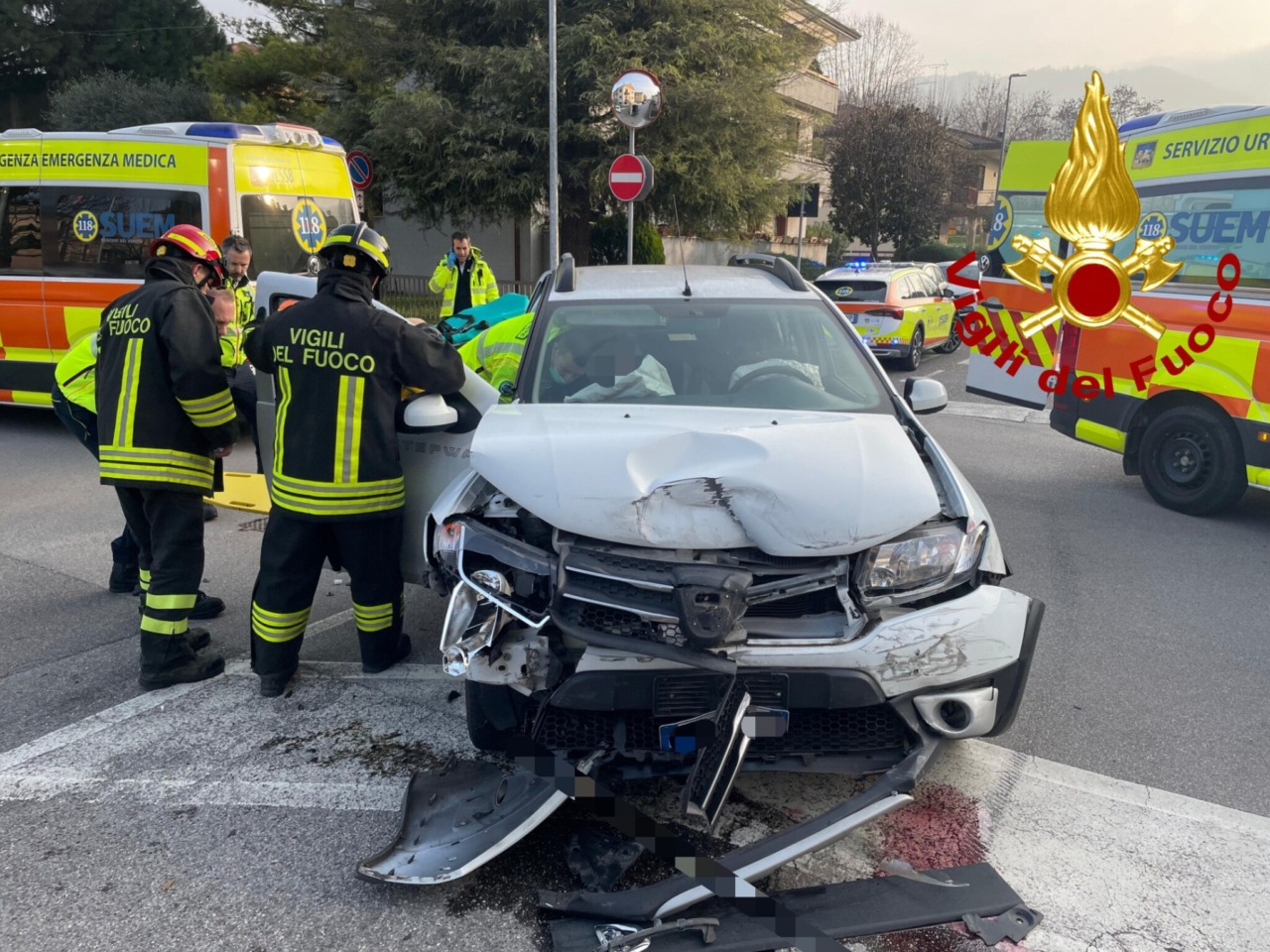 Scontro tra auto e furgone ad Arzignano: quattro feriti