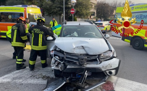 Scontro tra auto e furgone ad Arzignano: quattro feriti