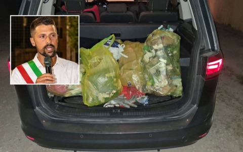 Villaverla resta senza operai comunali: il sindaco De Peron e la sua squadra al lavoro per svuotare i cestini